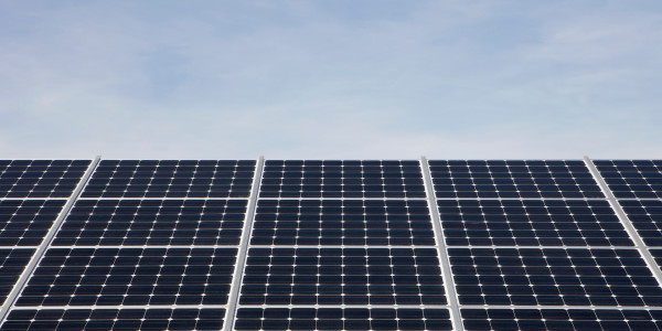 Comprar / Vender Casas Unifamiliares y Chalets en Tauste · con Placas Solares