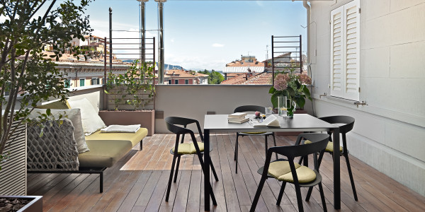 Comprar / Vender Pisos y Plantas Bajas en Ejea de los Caballeros · con Terraza