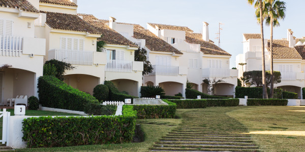 Compraventa de Inmuebles en Zaragoza · Adosados
